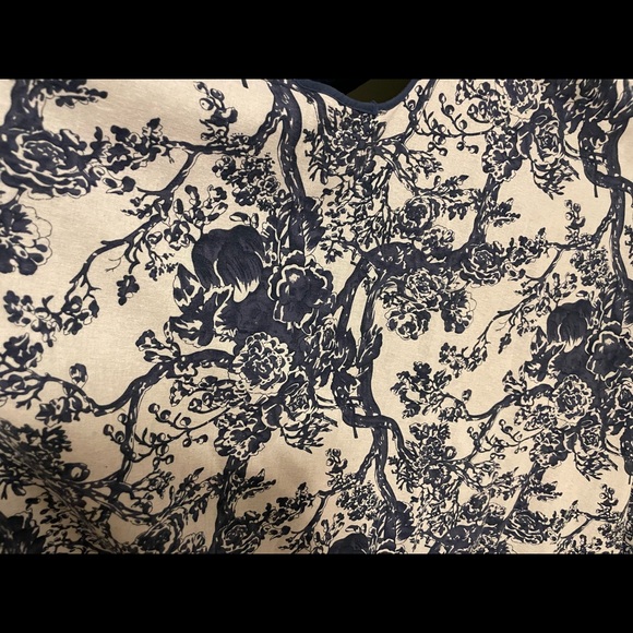 NWOT Reversible Blue & White Chinoiserie Cape / Vest - Picture 5 of 7